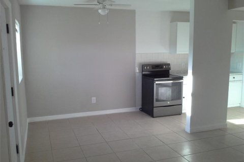 Appartement à louer à Riverview, Floride: 2 chambres, 60.39 m2 № 1841968 - photo 6