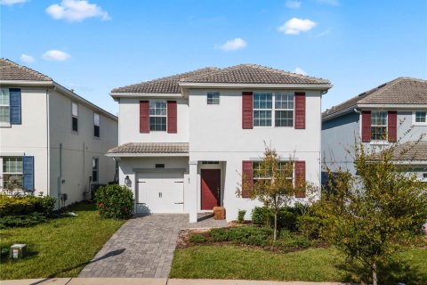 House in Davenport, Florida 6 bedrooms, 325.25 sq.m. № 1724270 - photo 1