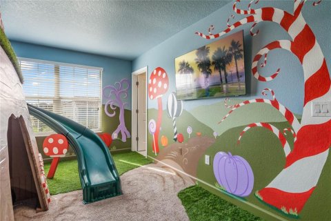 House in Davenport, Florida 6 bedrooms, 325.25 sq.m. № 1724270 - photo 21