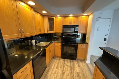 Copropriété à louer à Miami, Floride: 1 chambre, 56.86 m2 № 2049201 - photo 3