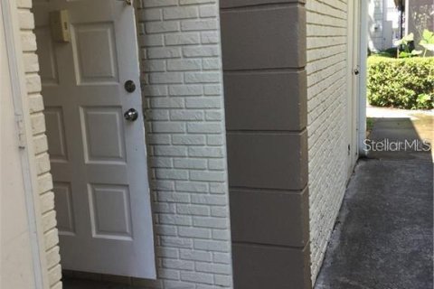 Condominio en alquiler en Orlando, Florida, 1 dormitorio, 71.26 m2 № 1898480 - foto 1