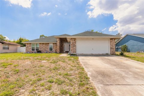Villa ou maison à Deltona, Floride 4 chambres, 159.14 m2 № 2105598