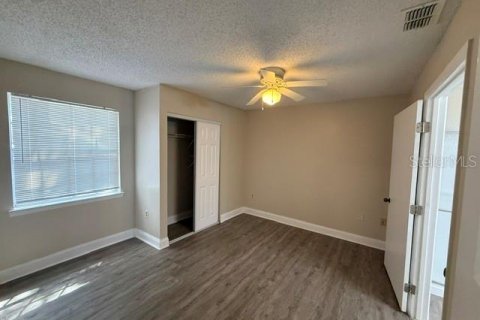 Condominio en venta en Gainesville, Florida, 2 dormitorios, 88.26 m2 № 2217242 - foto 10