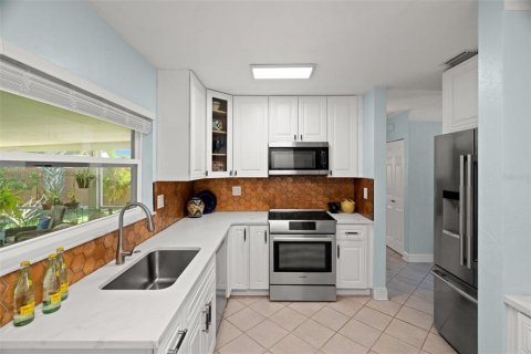Casa en venta en Saint Petersburg, Florida, 3 dormitorios, 120.77 m2 № 1800268 - foto 6