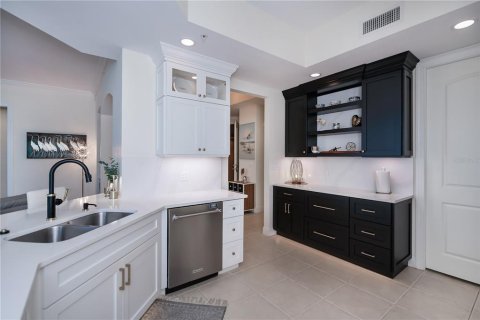 Condo in Fort Myers, Florida, 3 bedrooms  № 1642836 - photo 22