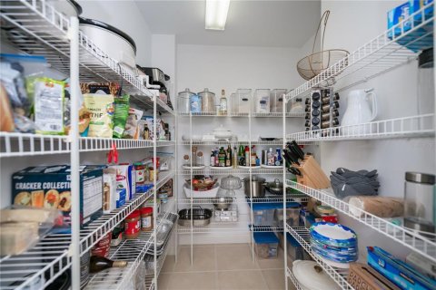 Condo in Fort Myers, Florida, 3 bedrooms  № 1642836 - photo 28
