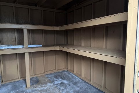 Casa en alquiler en Miami, Florida, 4 dormitorios, 155.61 m2 № 1964760 - foto 27