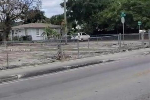 Commercial property in Homestead, Florida № 2082261 - photo 19