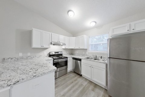 House in Ocala, Florida 3 bedrooms, 93.18 sq.m. № 2209834 - photo 4