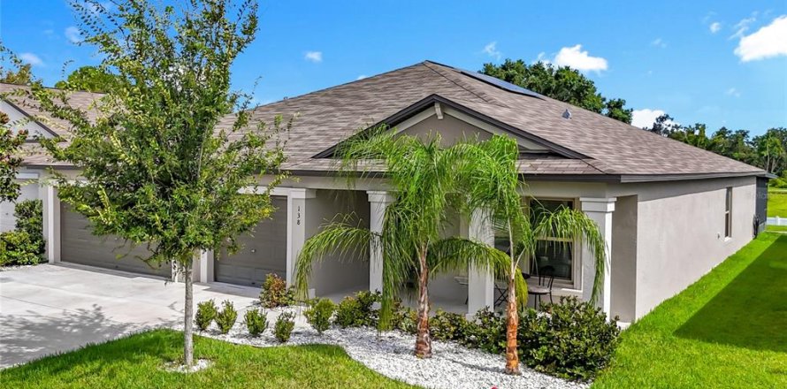 House in Ruskin, Florida 4 bedrooms, 234.86 sq.m. № 1841596