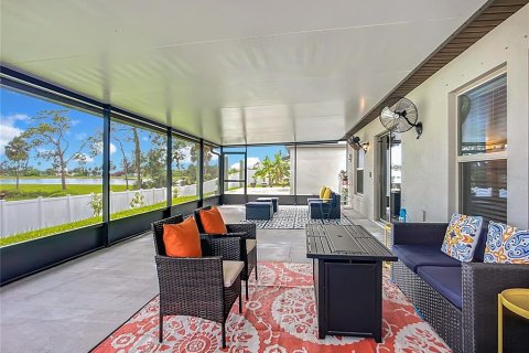 House in Ruskin, Florida 4 bedrooms, 234.86 sq.m. № 1841596 - photo 7