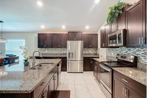 House in Ruskin, Florida 4 bedrooms, 234.86 sq.m. № 1841596 - photo 3