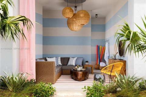 Condo in Miami, Florida, 1 bedroom  № 1992176 - photo 27