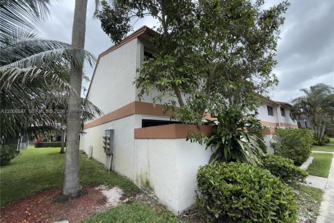 Adosado en venta en Davie, Florida, 3 dormitorios, 123.37 m2 № 2071115 - foto 9