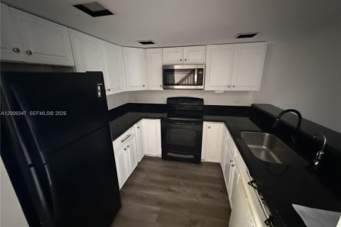 Adosado en venta en Davie, Florida, 3 dormitorios, 123.37 m2 № 2071115 - foto 2