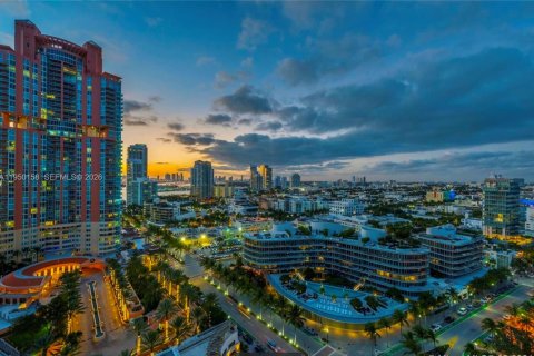 Condominio en venta en Miami Beach, Florida, 2 dormitorios, 157.75 m2 № 2005911 - foto 11