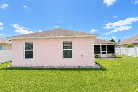 House in Kissimmee, Florida 4 bedrooms, 193.98 sq.m. № 2320853 - photo 16