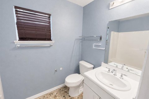 House in Kissimmee, Florida 4 bedrooms, 193.98 sq.m. № 2320853 - photo 12