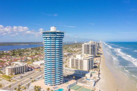 Condominio en venta en Daytona Beach, Florida, 2 dormitorios, 116.13 m2 № 1678159 - foto 3