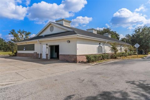 Propiedad comercial en venta en Spring Hill, Florida, 1391.49 m2 № 2125386 - foto 9
