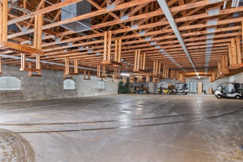Propiedad comercial en venta en Spring Hill, Florida, 1391.49 m2 № 2125386 - foto 11