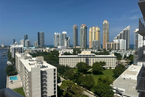 Condominio en venta en Sunny Isles Beach, Florida, 2 dormitorios, 118.45 m2 № 1893561 - foto 5