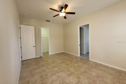 House in Leesburg, Florida 3 bedrooms, 135.27 sq.m. № 1851565 - photo 17