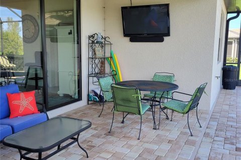 House in Bradenton, Florida 3 bedrooms, 204.48 sq.m. № 2206424 - photo 24