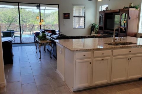 House in Bradenton, Florida 3 bedrooms, 204.48 sq.m. № 2206424 - photo 4
