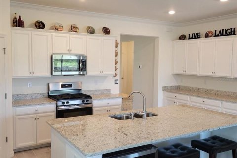 House in Bradenton, Florida 3 bedrooms, 204.48 sq.m. № 2206424 - photo 5