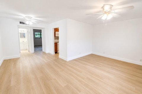 Appartement à louer à Lighthouse Point, Floride: 1 chambre, 1778.52 m2 № 2177423 - photo 9