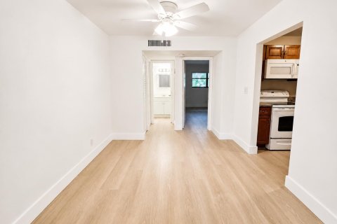 Appartement à louer à Lighthouse Point, Floride: 1 chambre, 1778.52 m2 № 2177423 - photo 10