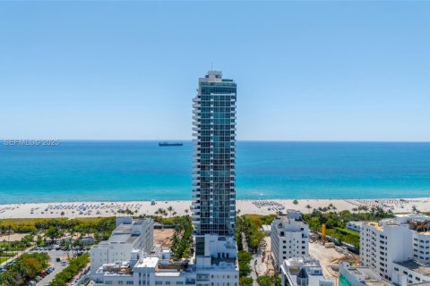 Condo in Miami Beach, Florida, 2 bedrooms  № 2061503