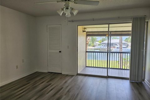 Condominio en venta en Apollo Beach, Florida, 2 dormitorios, 120.4 m2 № 2213118 - foto 17