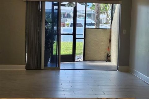 Condominio en venta en Apollo Beach, Florida, 2 dormitorios, 120.4 m2 № 2213118 - foto 2