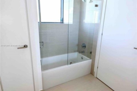 Condominio en venta en Aventura, Florida, 4 dormitorios, 214.33 m2 № 1979972 - foto 16