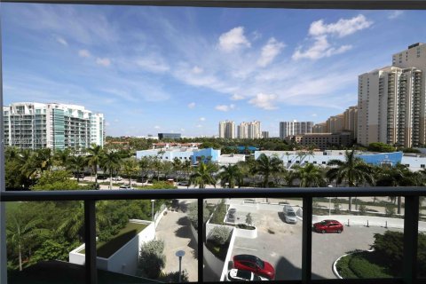 Condominio en venta en Aventura, Florida, 4 dormitorios, 214.33 m2 № 1979972 - foto 17