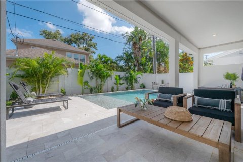 Villa ou maison à vendre à Tampa, Floride: 5 chambres, 329.25 m2 № 1837364 - photo 5