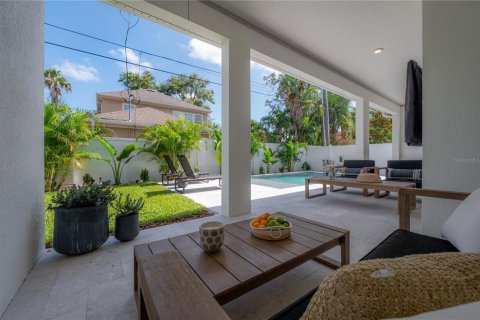 Villa ou maison à vendre à Tampa, Floride: 5 chambres, 329.25 m2 № 1837364 - photo 7