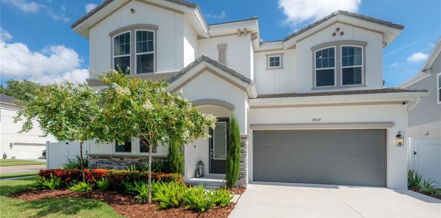 Villa ou maison à Tampa, Floride 5 chambres, 329.25 m2 № 1837364
