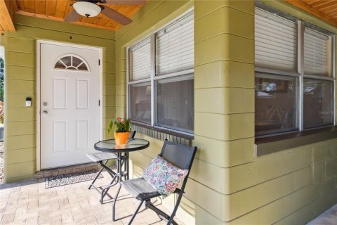 House in Winter Haven, Florida 3 bedrooms, 94.11 sq.m. № 1744878 - photo 2