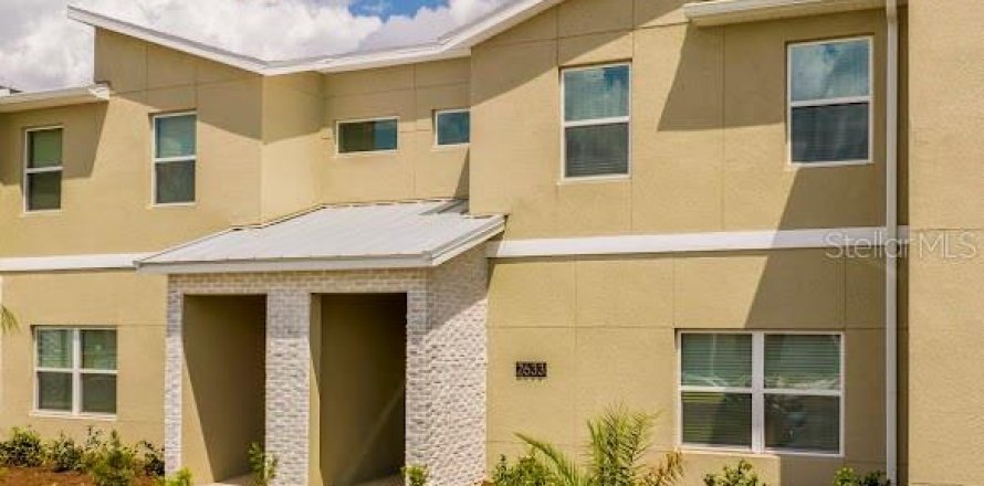 Adosado en Kissimmee, Florida 4 dormitorios, 176.7 m2 № 1758084