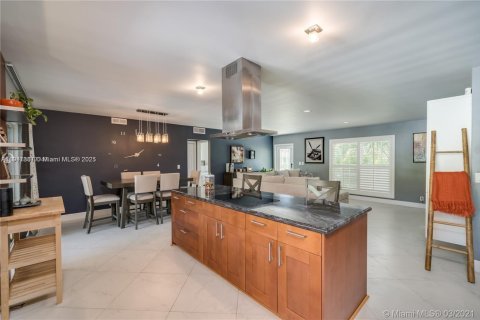 Снять в аренду виллу или дом в Холливуд, Флорида 4 спальни, 161м2, № 1969637 - фото 12