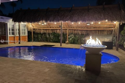 Снять в аренду виллу или дом в Холливуд, Флорида 4 спальни, 161м2, № 1969637 - фото 2