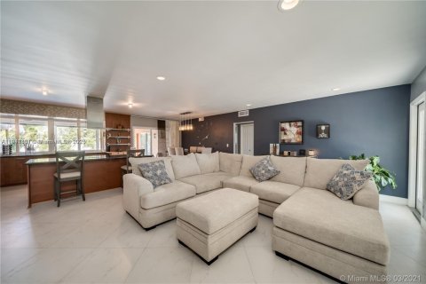 Снять в аренду виллу или дом в Холливуд, Флорида 4 спальни, 161м2, № 1969637 - фото 7