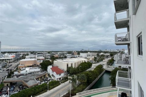 Condominio en venta en Miami Beach, Florida, 2 dormitorios, 99.41 m2 № 1863073 - foto 13