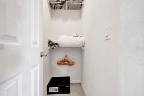Touwnhouse à vendre à Kissimmee, Floride: 2 chambres, 107.86 m2 № 2117489 - photo 10