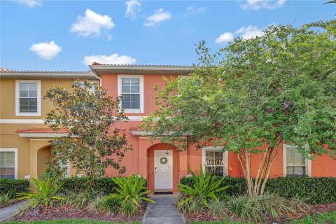 Touwnhouse à vendre à Kissimmee, Floride: 2 chambres, 107.86 m2 № 2117489 - photo 2
