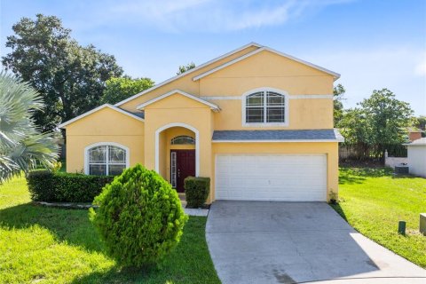 House in Orlando, Florida 4 bedrooms, 218.23 sq.m. № 1916762 - photo 1