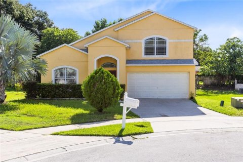 House in Orlando, Florida 4 bedrooms, 218.23 sq.m. № 1916762 - photo 2